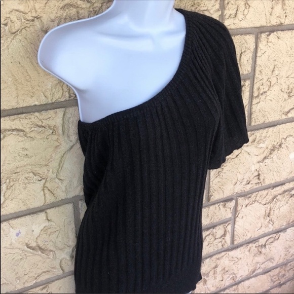 Top Blouse Off shoulder Black & Silver Glitter  
Cold Shoulder Sexy Night Out - Picture 7 of 8